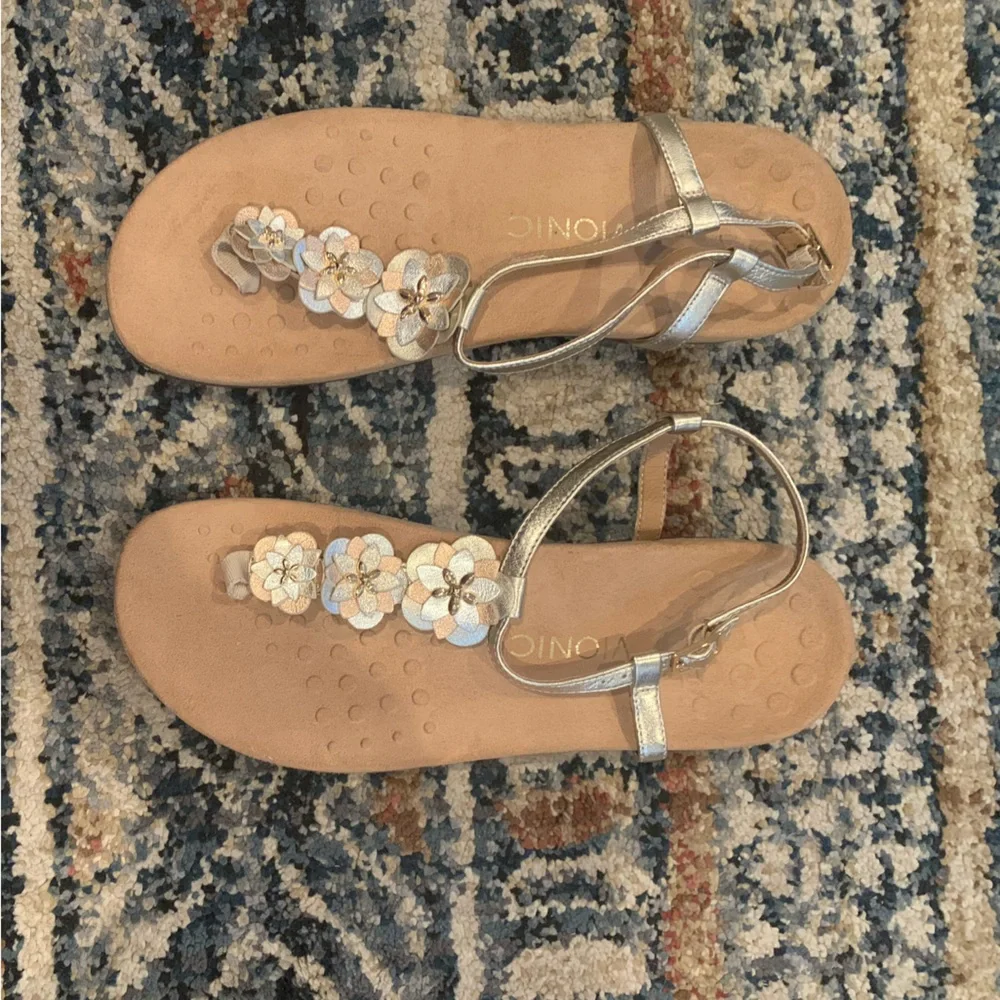 Vionic Sandals - Picture 3 of 4